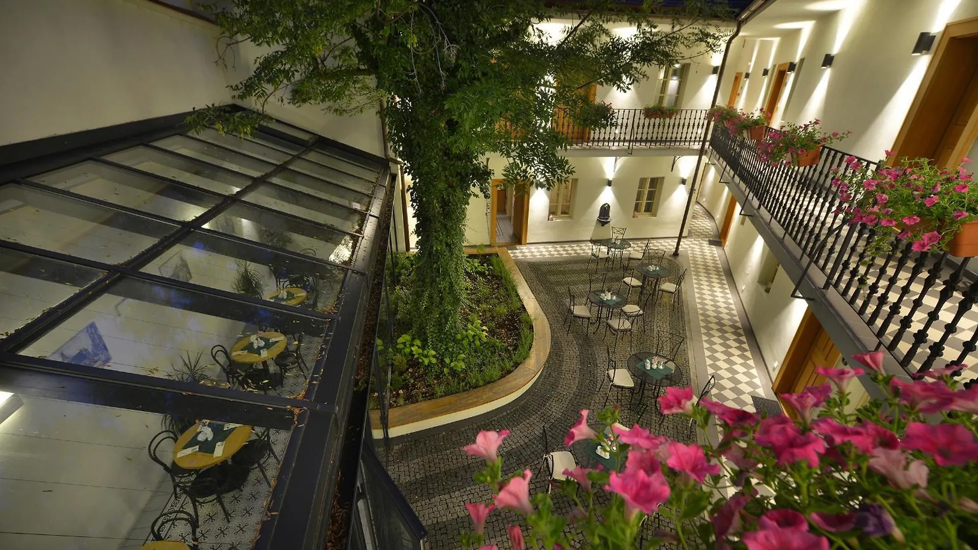 Hotel At The White Lily Prague 4*,  Czech Republic