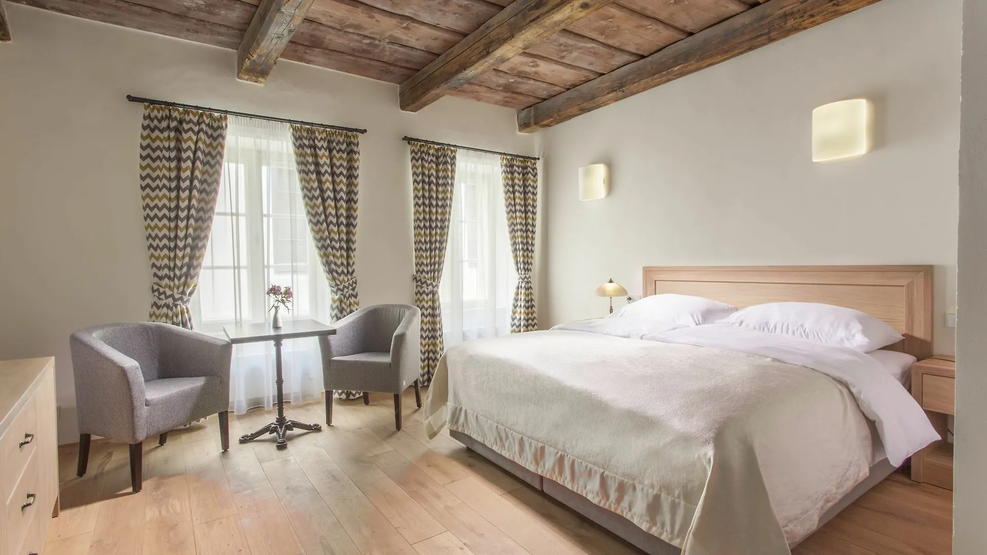 Hotel At The White Lily Prague