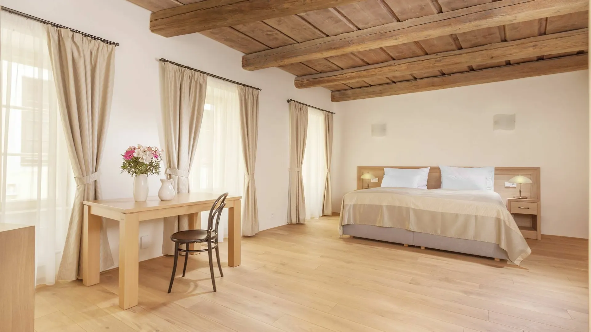 Hotel At The White Lily Prague 4*,  Czech Republic